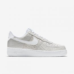 Nike Air Force 1 07 LV8 White/White