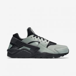 NIKE AIR HUARACHE PREMIUM SNEAKERS