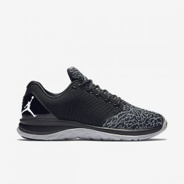 JORDAN TRAINER ST SHOES