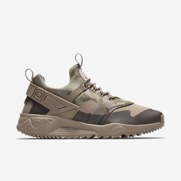 NIKE AIR HUARACHE UTILITY Khaki Shoes