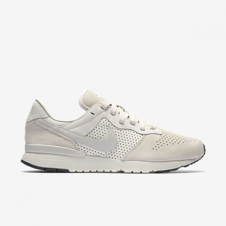 Nike Archive 83.M LX Shoes