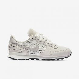 NIKE INTERNATIONALIST LUXE