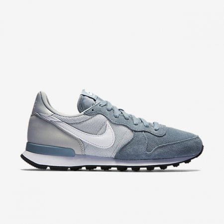 Nike Internationalist Dove Grey/Pure Platinum/Black/White