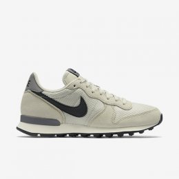NIKE INTERNATIONALIST Light Bone/Cool Grey/Sail/Black