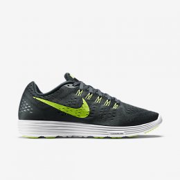 Nike LunarTempo Sneakers