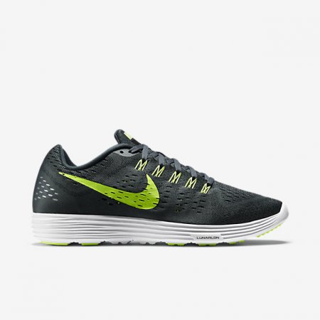 Nike LunarTempo Sneakers