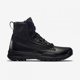 Nike SFB Field 6 Inch Sneakers