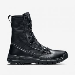 NIKE SFB FIELD 8 SNEAKERS