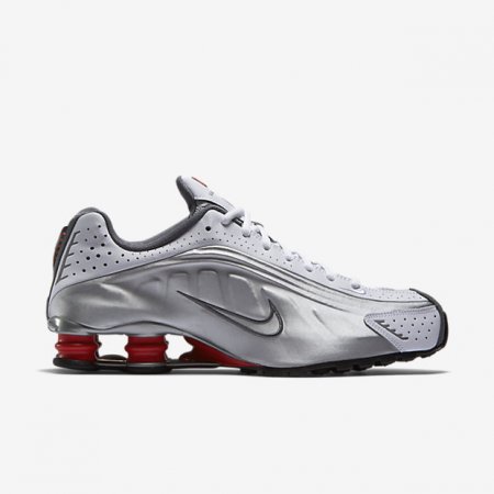 Nike Shox R4 Sneakers