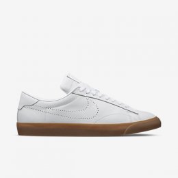NIKECOURT TENNIS CLASSIC AC White/Gum Light Brown/White