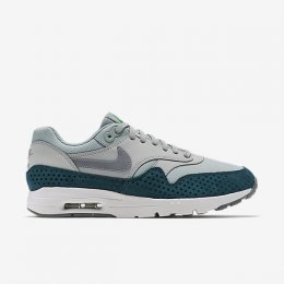 NIKE AIR MAX 1 ULTRA ESSENTIALS Light Silver/Hyper Turquoise/Spring Leaf/Shark