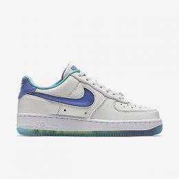 NIKE AIR FORCE 1 07 LV8