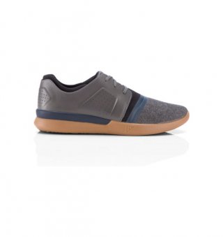 Where to Shop Affordable Under Armour Men\'s Runaway Low? The Under Armour Men\'s Runaway Low 1297596 799 is the most popular color in WA, USA. Good market for Under Armour Lifestyle Shoes.