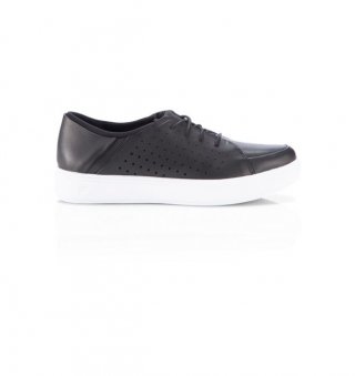 Under Armour Capeside Crew Low Final Markdowns Sale. Under Armour Capeside Crew Low 1297603 001 are especially fashionable in Minnesota. The Premium selling line for Under Armour Lifestyle Shoes.