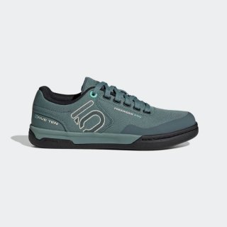 Weight of the adidas FIVE TEN FREERIDER PRO CANVAS MOUNTAIN BIKE SHOES are just right for all day wear comfortably and also outdoor adventures.