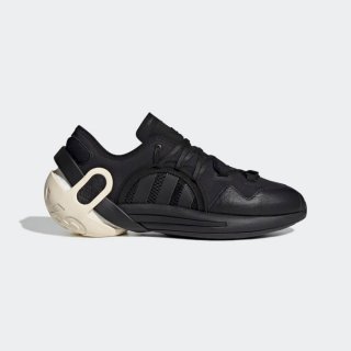 The adidas Y-3 IDOSO BOOST SHOES are Great to workout in., these shoes reconstruct those ideas into a avant-garde silhouette.