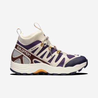 The Salomon XA PRO 1 MID GORE-TEX Sportstyle Shoes are fire AND very comfortable, you can wear with formal and casual pieces!!!! the color variety is great. Get yourself a pair!!!!