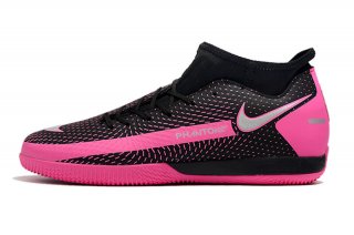 The Nike Phantom GT Academy Soccer Cleats are engineered to provide players.