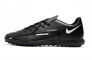 The Nike Phantom GT Club TF Football Boots are engineered to deliver outstanding performance on artificial turf surfaces.