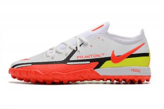 Unleash your agility with the unique 360-degree Flyknit construction of the Nike React Phantom GT Pro TF Shoes.