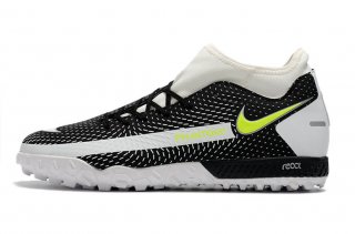 The Nike Phantom GT Academy Dynamic Fit TF Shoes are specially designed for turf surfaces, delivering a comfortable fit.