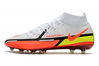 The Nike Phantom GT Elite Dynamic Fit AG-PRO Soccer Cleats are engineered to excel on artificial grass surfaces.