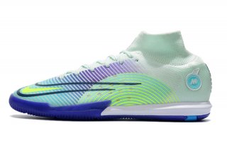 Nike Mercurial Superfly 9 Elite IC Shoes feature a 360-degree Flyknit upper that molds to your foot for a glove-like fit.