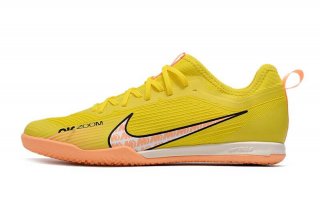 Take the indoor football court by storm with the Nike Air Zoom Mercurial Vapor XV Pro IC Shoes.