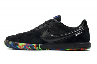 Unleash your potential with the Nike Premier 2 IC Shoes.
