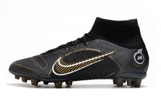 Optimize ball grip and control with the textured upper of the Nike Mercurial Superfly 8 Pro AG Soccer Cleats.