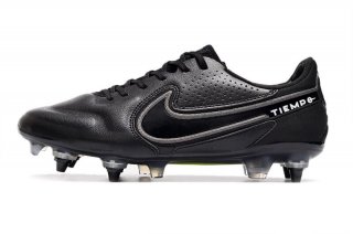Elevate your play with the Nike Tiempo Legend 9 Elite SG Soccer Cleats.