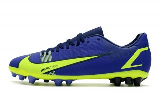 Stand out on the field with the bold and vibrant color options of the Nike Mercurial Vapor 14 Academy AG Soccer Cleats.