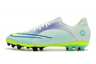 Nike Mercurial Vapor 14 Academy AG Soccer Cleats, facilitating quick and explosive movements.