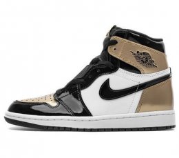 Air Jordan 1 Retro High OG Gold Toe