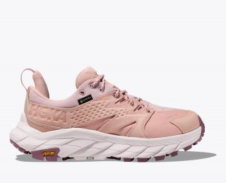 Save: 40% off. MEN\'S HIKING SHOES / Recycled polyester materials in collar, mesh and laces: Hoka Anacapa Low GTX.