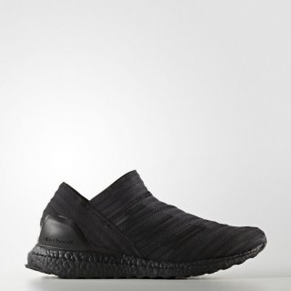 Crafted for the daring Washington Huskies player, the adidas Nemeziz Tango 17+ UltraBOOST Shoes in Black are designed to be unstoppable on the field.