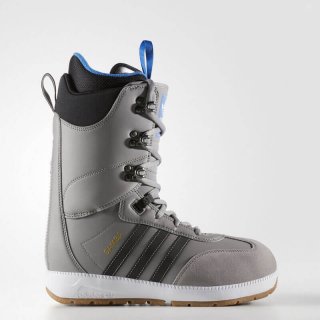 The adidas Samba ADV Boots in Grey combine iconic style with personalized comfort and reliable traction for snowboarding enthusiasts.