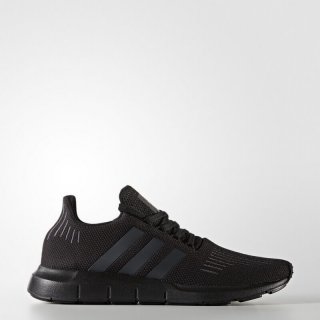 The adidas Swift Run Shoes in Black offer a Ideal blend of everyday comfort and subtle sport styling.