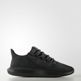 These adidas Tubular Shadow shoes in black offer a blend of \'90s design and modern comfort, Ideal for Rockets and Lakers fans alike.