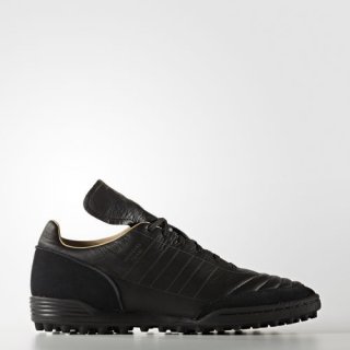 Elevate your game on artificial turf with adidas Mundial Team Modern Craft Cleats, featuring classic leather construction and maximum grip.