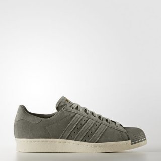 Show off your impeccable taste in footwear with these iconic shoes that have stood the test of time, just like the electrifying Survivor Series event in 2023.