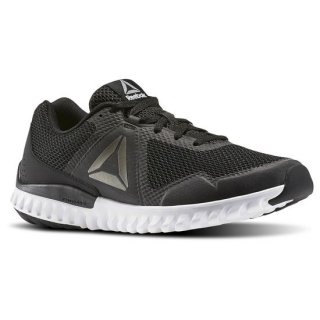 Reebok Twistform Blaze 3.0 MTM is nice. This Reebok Twistform Blaze 3.0 MTM BD4580 01 is very popular with youngsters. Explore the Reebok Running Shoes in appointed online shop and Shop with confidence.
