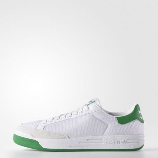 The adidas Rod Laver Sneakers combine timeless style with modern functionality, suede toe guard, and a gum outsole for improved grip and traction.