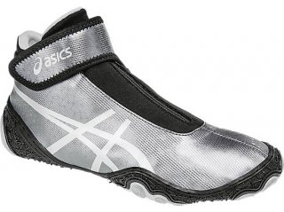 ASICS continues to lead the field in Wrestling shoe technology. The New Omniflex-Attack 2 Wrestling shoe is updated with nothing.