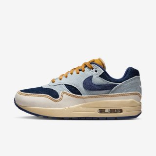 Step into timeless style with the Nike Air Max 1 "Aura and Midnight Navy" shoes, featuring a denim-inspired design and unmatched comfort.