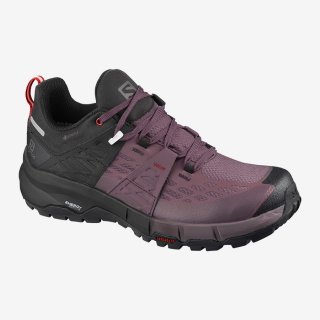 Salomon ODYSSEY GTX W Hiking Shoes: A little extra space for your toes, good foot-hold, breathable anti-debris mesh and no seams inside, as well as a fully waterproof Gore-Tex membrane.