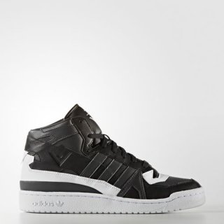 adidas WM FORUM MID sneakers blend classic aesthetics with modern design, featuring a premium leather upper, and comfortable cushioning for stylish footwear.