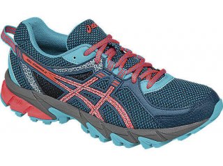 Save 30% off, the Asics GEL-Sonoma shoe is a great choice for those looking for a universal trail shoe that offers an aggressive rubber outsole.