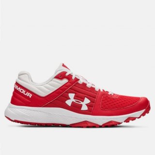 Men\'s UA Yard Trainer Baseball Shoes: Plush sockliner molds perfectly to your foot, Super-ventilated tongue construction helps keeps you cool.