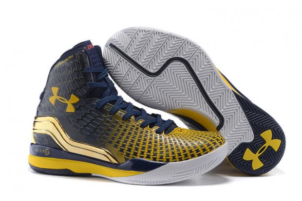 UA ClutchFit™ Drive Mid Basketball Shoes Navy/Gold